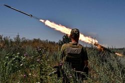 Nga dồn quân ngăn Ukraine phản công trên 2 mặt trận