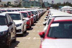 9.000 ô tô nhập về Việt Nam tháng 6: Ô tô nhập khẩu có chiều hướng tăng trở lại