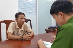 Bắt 'tú ông' môi giới gái bán dâm cho khách ở nhà nghỉ
