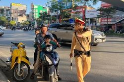 Đề xuất thêm trường hợp tham gia giao thông không cần mang giấy tờ và được 'kẹp 3'