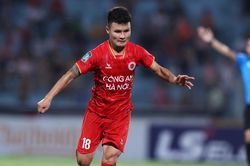 Vòng 1 giai đoạn 2 V-League 2023: Lần đầu cho Quang Hải
