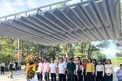 Ban Nội chính Tỉnh ủy dâng hoa, dâng hương tưởng niệm các anh hùng, liệt sĩ tại tỉnh Quảng Trị