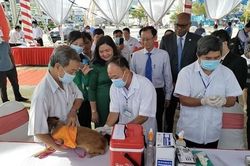 Bị chó cắn, người đàn ông chủ quan không tiêm vaccine dại