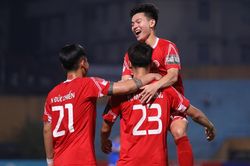 'Người hùng' U23 Việt Nam 'tỉnh giấc'