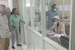 Bệnh viện lên tiếng vụ 'bệnh nhân đau ruột thừa bị bác sĩ... cắt buồng trứng' ở Bình Dương