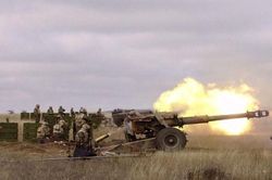 Video pháo tự hành Akatsiya của Nga dội hỏa lực vào công sự Ukraine