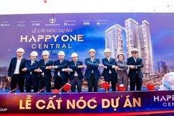Vạn Xuân Group cất nóc Happy One Central