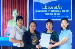 Chư Sê ra mắt Câu lạc bộ 'Phụ nữ tiết kiệm mua bảo hiểm y tế'