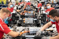 Lạm phát tăng trở lại, nền kinh tế Đức khó phục hồi sớm