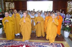 Ban Trị sự GHPGVN TP.Bến Tre cúng dường tại 5 trường hạ trên địa bàn tỉnh