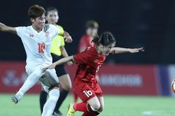 Vân 'Kante' đã từng tính giải nghệ trước khi thành trụ cột tuyển nữ Việt Nam