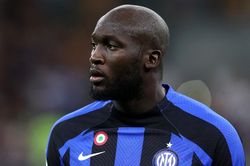 Calcio nổi sóng khi Inter 'đá' Lukaku vì bị phản bội
