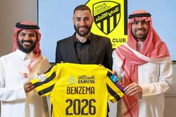 Những sao bóng đá nhận lương cao nhất thế giới: Từ Ronaldo đến Benzema