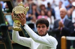 Đánh bại Djokovic, Carlos Alcaraz vô địch Wimbledon lần đầu tiên