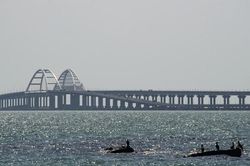 Cầu Crimea ngừng hoạt động do tình huống khẩn cấp