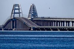 Nga nói đặc nhiệm Ukraine đứng sau vụ tấn công cầu Crimea sáng 17/7