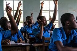 Nigeria đưa giáo dục về ung thư vào các trường trung học