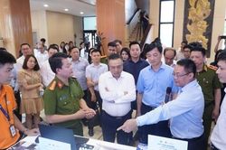 Đẩy nhanh cải cách hành chính, chuyển đổi số và Đề án 06 để phục vụ tốt nhân dân