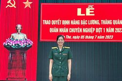 'Tiên cá' Ánh Viên khoe việc trở thành trung tá trẻ nhất Việt Nam, màn 'Flex' khiến ai cũng nể phục