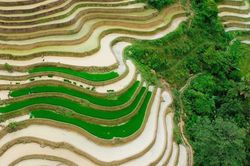 Ngắm Hà Giang mùa nước đổ muộn