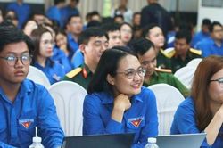 Cách nào giảm tải áp lực vô hình cho Gen Z từ không gian mạng?