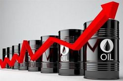 Giá dầu hôm nay 18/7 quay đầu giảm hơn 1%