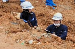Chuyên gia Nhật Bản khảo sát khu vực sạt lở nghiêm trọng ở Đà Lạt