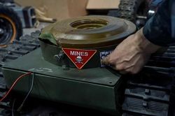Vũ khí mới trong cuộc chiến thiết bị không người lái của Nga và Ukraine
