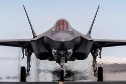 Mỹ điều thêm tiêm kích F-35, tàu chiến tới Trung Đông đối phó với Iran