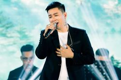 Hoài Lâm gặp sự cố giới thiệu sai tên bài hát, khán giả liệu có 'tha thứ'?