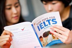Cho con luyện thi IELTS từ sớm: Nên hay không?
