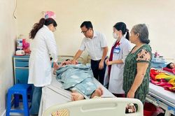 Lãnh đạo Sở Y tế Bình Dương thông tin vụ 'đau ruột thừa, cắt buồng trứng'