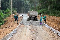 'Bứt phá' ở vùng đồng bào dân tộc thiểu số