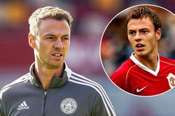 MU gây choáng với tân binh... Jonny Evans sau khi tước băng đội trưởng của Maguire
