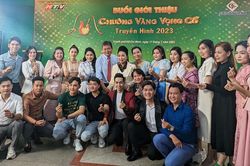 'Chuông vàng vọng cổ' đãi cát ở… sa mạc
