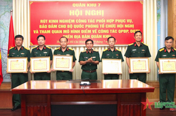 Quân khu 7: Rút kinh nghiệm tham quan mô hình điểm về công tác quốc phòng địa phương, dân quân tự vệ