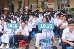 Chủ động 'gỡ rối' cho phụ huynh lựa chọn tổ hợp môn học lớp 10