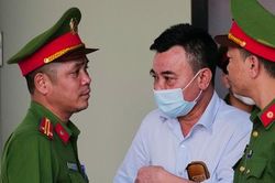 Cựu Phó giám đốc Công an Hà Nội chua xót: 'Tôi ngu thì phải chịu'