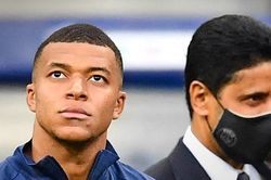 Sếp lớn đến sân tập cảnh báo gắt Mbappe và dàn sao PSG