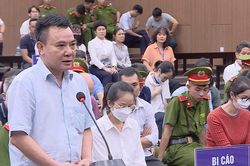 Cựu Phó Giám đốc Công an Hà Nội: 'Không ai bỏ rượu vào cặp khóa số mang đi biếu'
