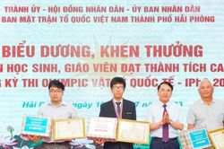Hải Phòng khen thưởng thầy trò đạt Huy chương Bạc Olympic 700 triệu đồng
