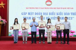 Thanh niên, sinh viên kiều bào là nền tảng của khối truyền thống đại đoàn kết