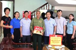 Quan tâm công tác đền ơn đáp nghĩa