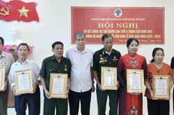 Văn Bàn: Khen thưởng, biểu dương hộ người cao tuổi làm kinh tế giỏi giai đoạn 2018 - 2023