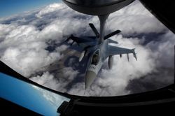 Lầu Năm Góc lý giải việc chưa giao máy bay F-16 cho Ukraine