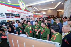 Khai mạc Triển lãm quốc tế về kỹ thuật và phương tiện PCCC & CNCH