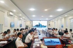 Xây dựng tàu 'chính quy, mẫu mực', kho, trạm 'chính quy, an toàn' là nhiệm vụ chính trị trọng tâm