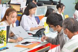 Tuyển sinh đại học năm 2023: Điểm chuẩn sẽ giảm