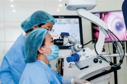Người bệnh chờ cả tháng để thay thủy tinh thể, TP.HCM họp khẩn