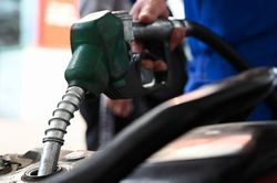 Giá xăng dầu tăng mạnh từ 15h hôm nay